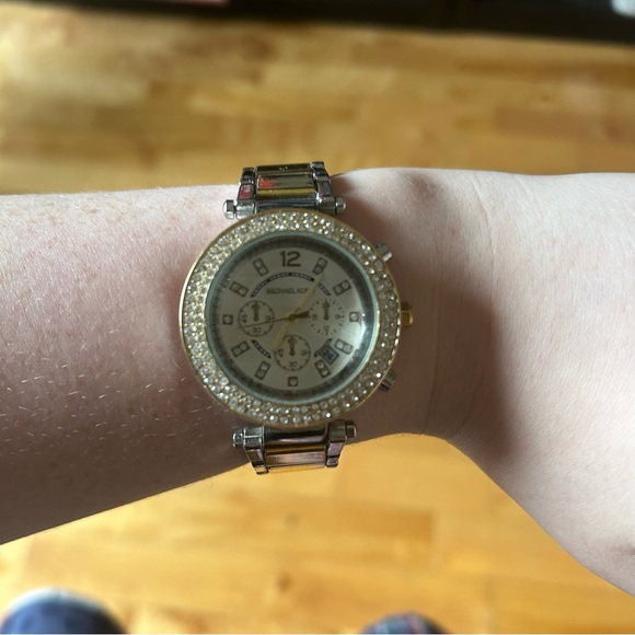 Michael Kors Silver Gold Wristwatch - Picture 6 of 6